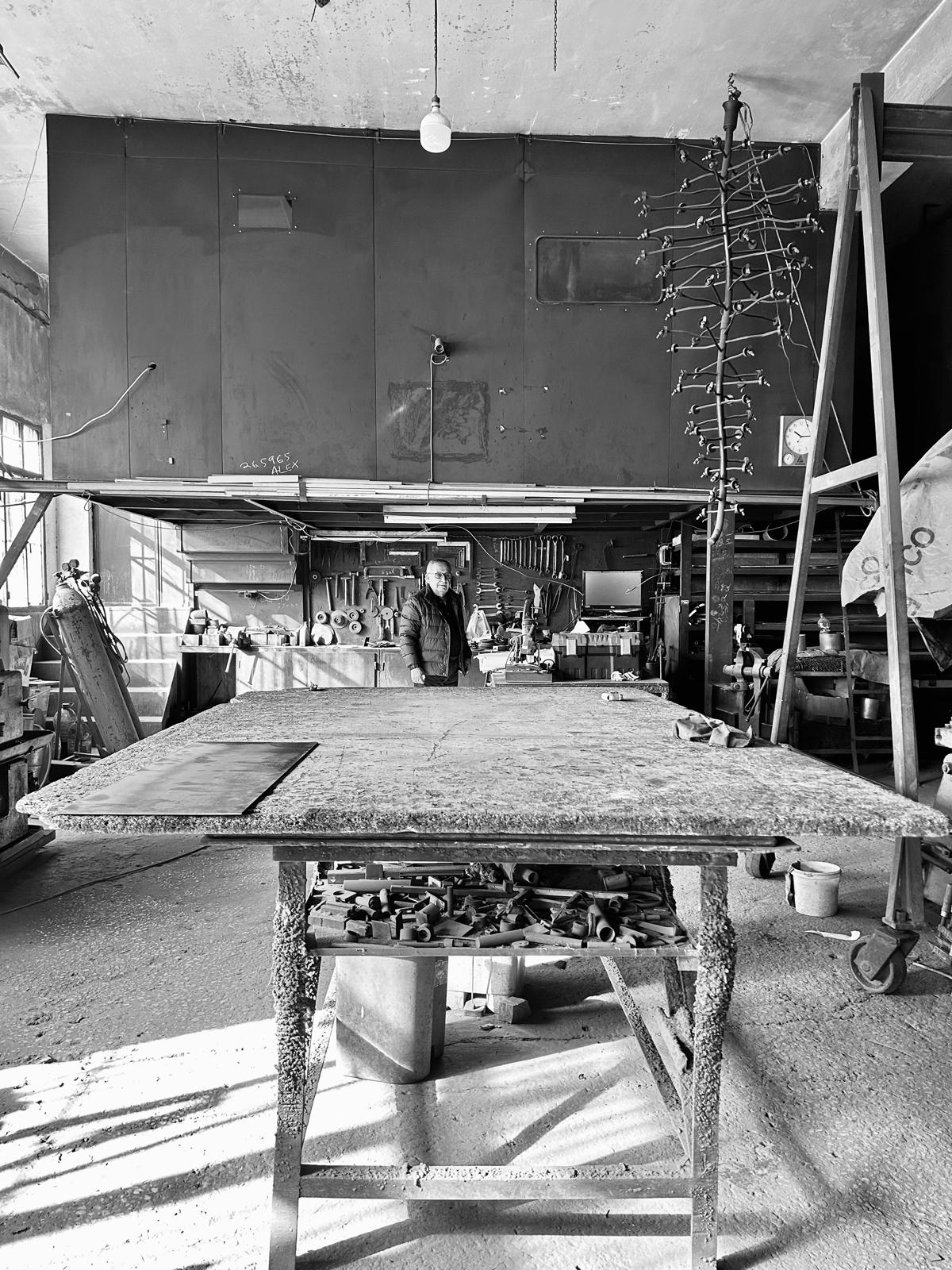The family workshop, stainless steel shaped by hand